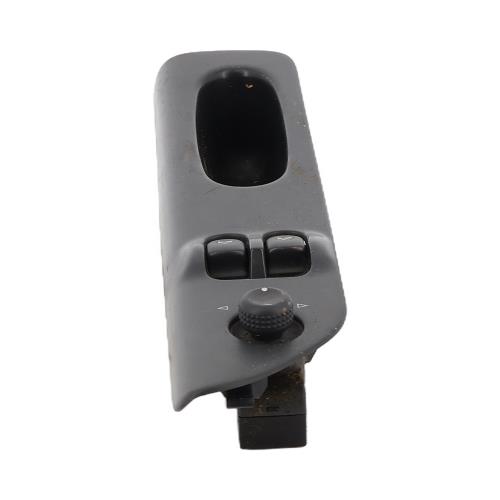 Image Interrupteur de leve vitre avant gauche - RENAULT LAGUNA 1