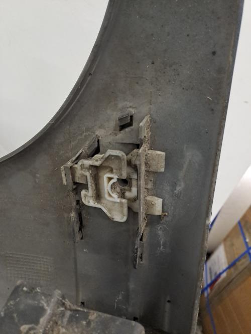 Image Pare choc arriere - PEUGEOT 106