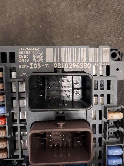 Image Boitier servitude moteur (BSM) - PEUGEOT 308 2
