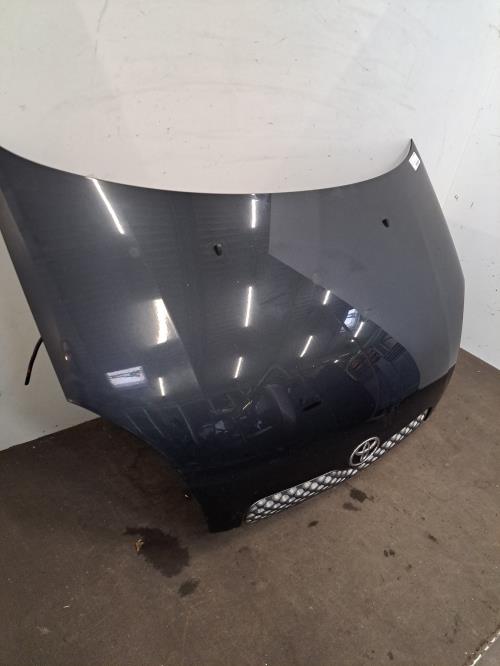 Image Capot - TOYOTA YARIS 1