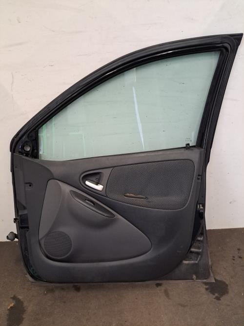 Image Porte avant droit - TOYOTA YARIS 1