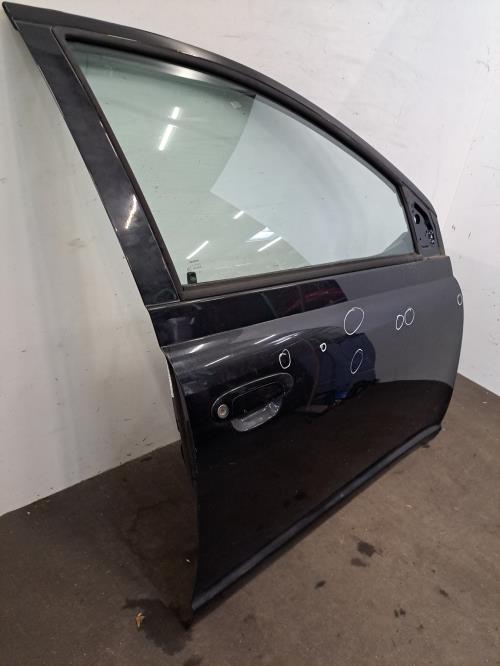 Image Porte avant droit - TOYOTA YARIS 1