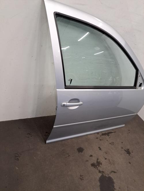 Image Porte avant droit - VOLKSWAGEN GOLF 4