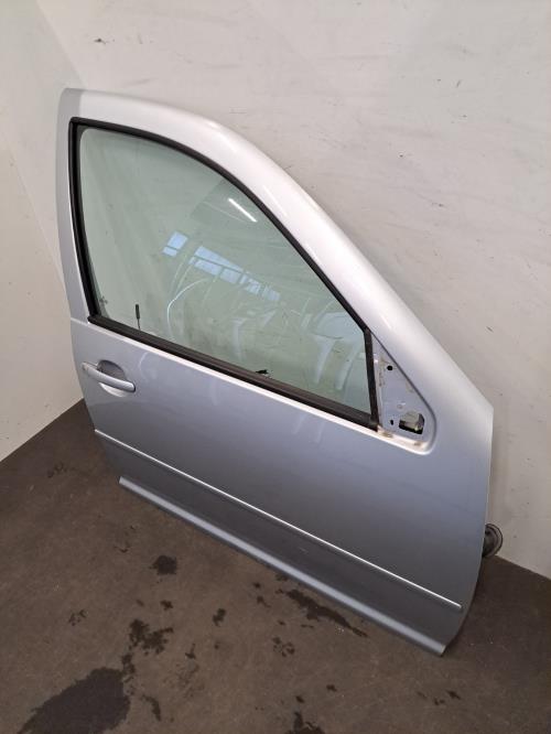 Image Porte avant droit - VOLKSWAGEN GOLF 4
