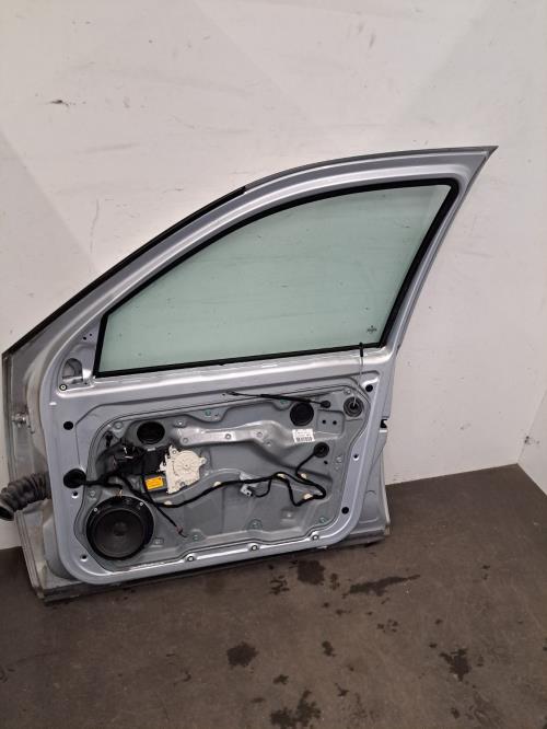 Image Porte avant droit - VOLKSWAGEN GOLF 4
