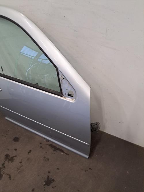 Image Porte avant droit - VOLKSWAGEN GOLF 4