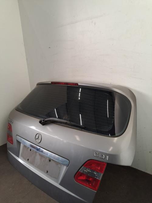 Image Malle/Hayon arriere - MERCEDES CLASSE B 245