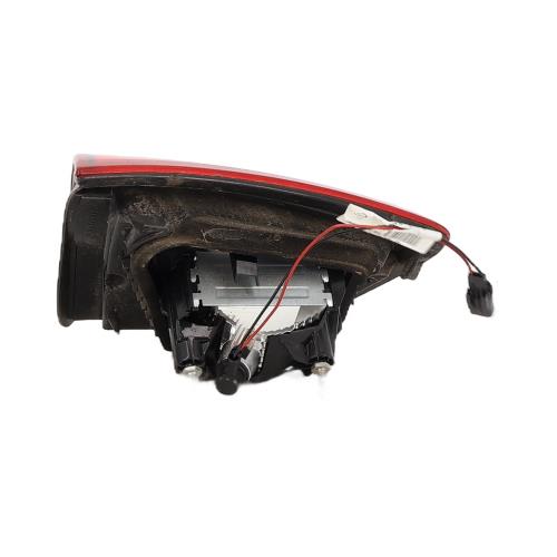 Image Feu arriere secondaire droit (feux) - RENAULT CLIO 4