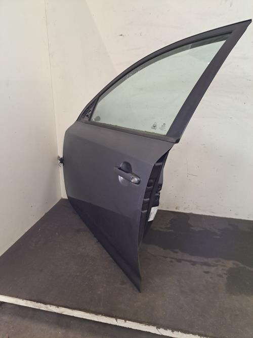 Image Porte avant gauche - KIA CEE-D 1