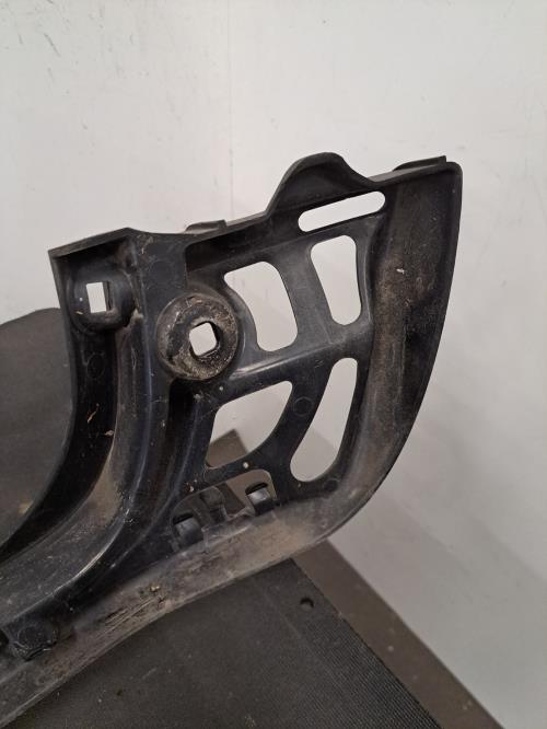 Image Support de pare chocs arriere - BMW SERIE 5 E61