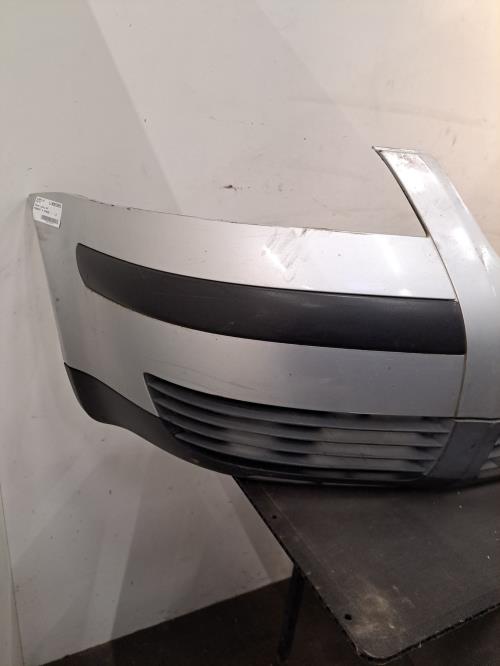 Image Pare choc avant - VOLKSWAGEN PASSAT 4
