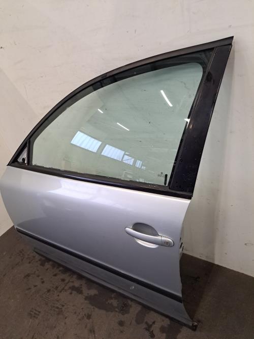 Image Porte avant gauche - VOLKSWAGEN PASSAT 4