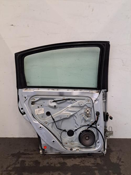 Image Porte arriere gauche - VOLKSWAGEN PASSAT 4