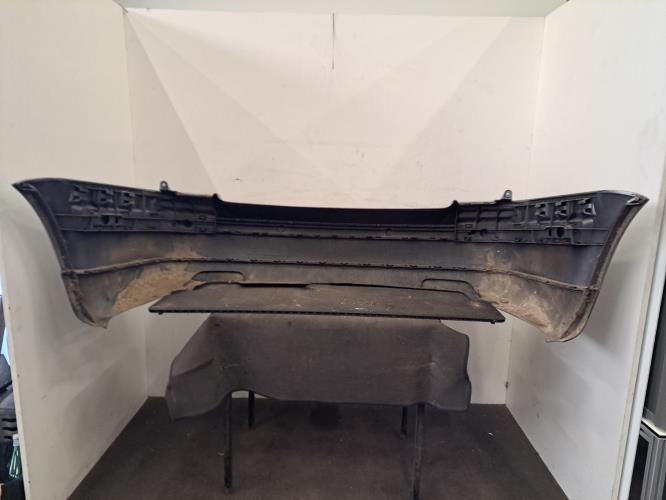 Image Pare choc arriere - VOLKSWAGEN PASSAT 4