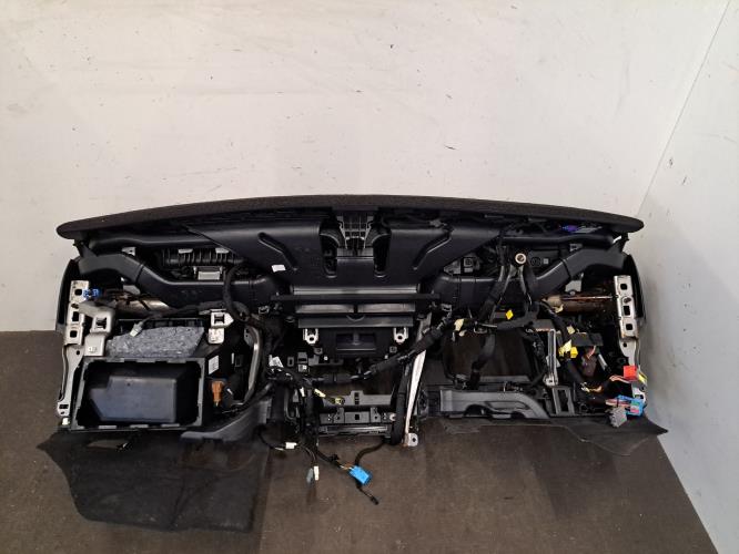 Image Planche de bord complete - PEUGEOT 208 2