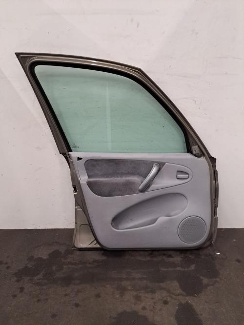 Image Porte avant gauche - CITROEN XSARA PICASSO