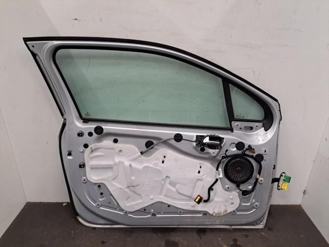 Image Porte avant gauche - PEUGEOT 208 1