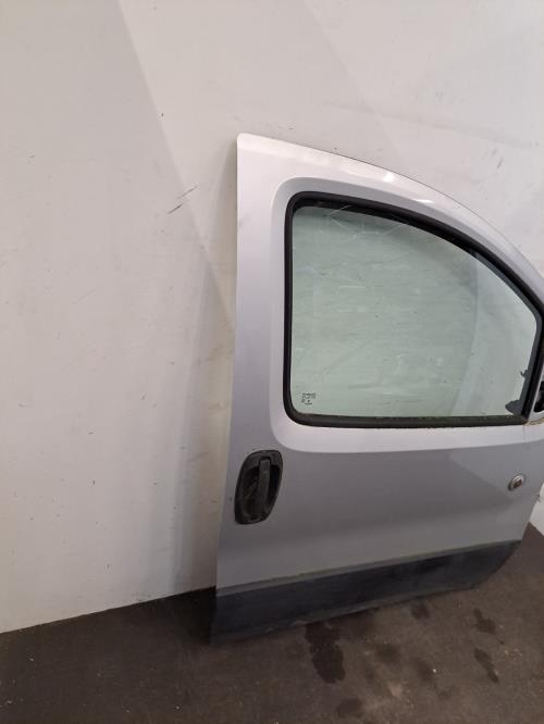 Image Porte avant droit - PEUGEOT BIPPER