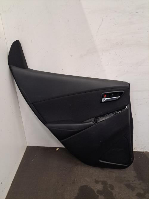 Image Interieur complet - MAZDA 2 3