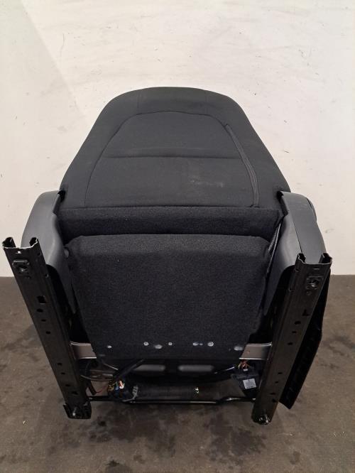 Image Interieur complet - MAZDA 2 3