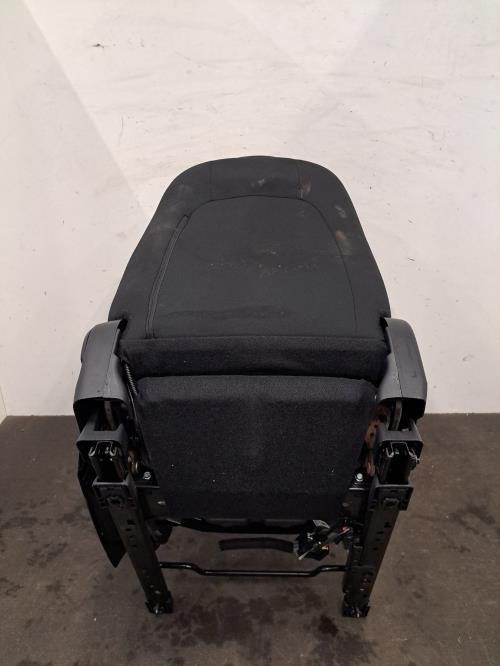 Image Interieur complet - MAZDA 2 3