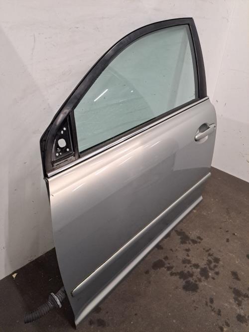 Image Porte avant gauche - TOYOTA AVENSIS 2