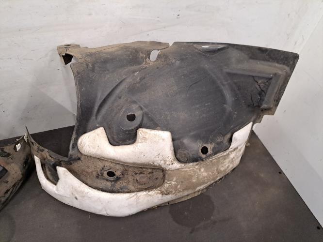 Image Pare boue avant gauche - RENAULT CLIO 4
