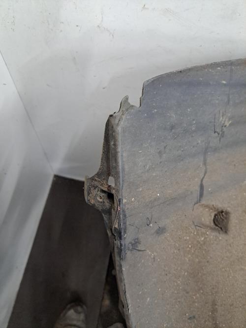 Image Pare boue avant gauche - RENAULT CLIO 4