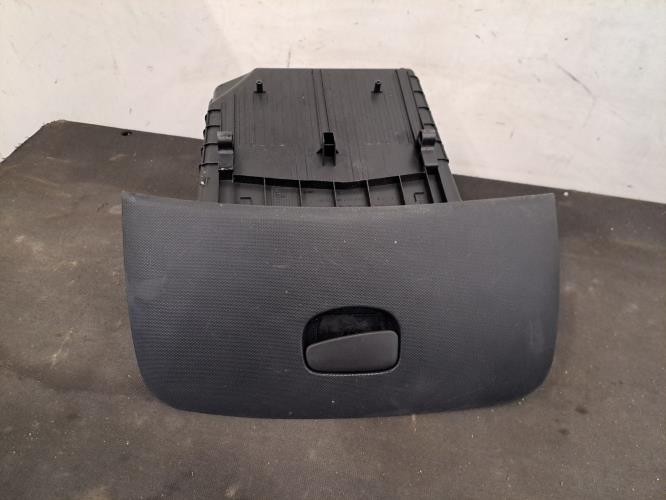 Image Boite a gants - RENAULT CLIO 4