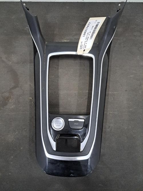 Image Console central (interieur plastique) - PEUGEOT 308 2