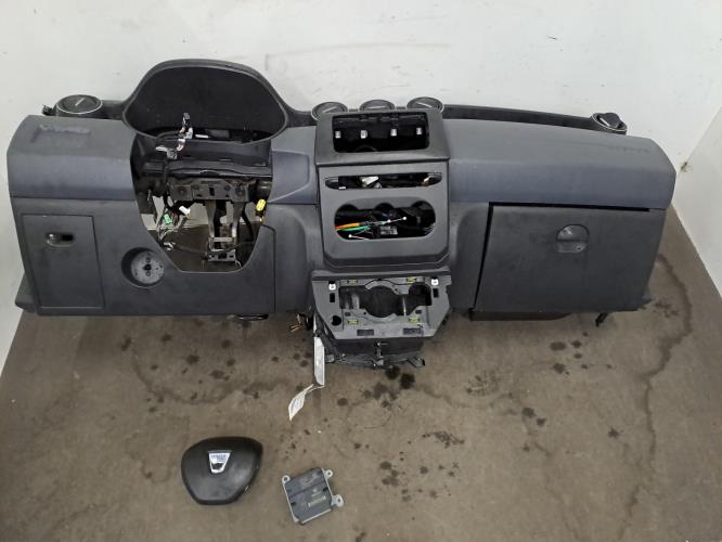 Image Planche de bord complete - DACIA DUSTER 2