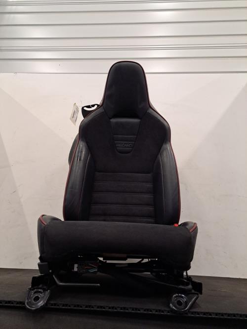Image Siege avant droit - MAZDA MX5 4