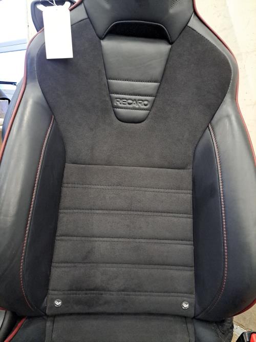 Image Siege avant droit - MAZDA MX5 4