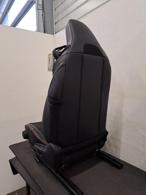 Image Siege avant gauche - MAZDA MX5 4