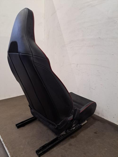 Image Siege avant gauche - MAZDA MX5 4