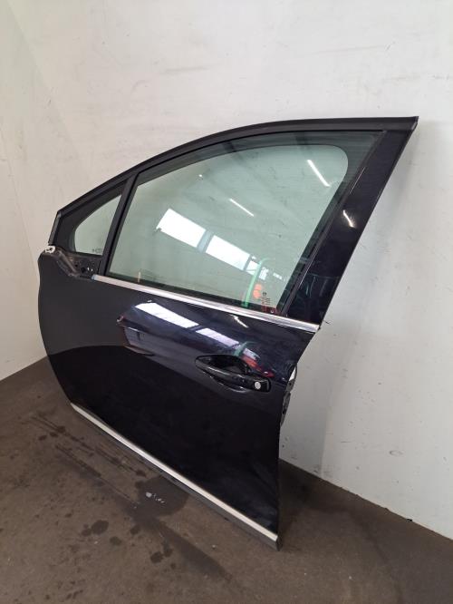 Image Porte avant gauche - PEUGEOT 2008 1