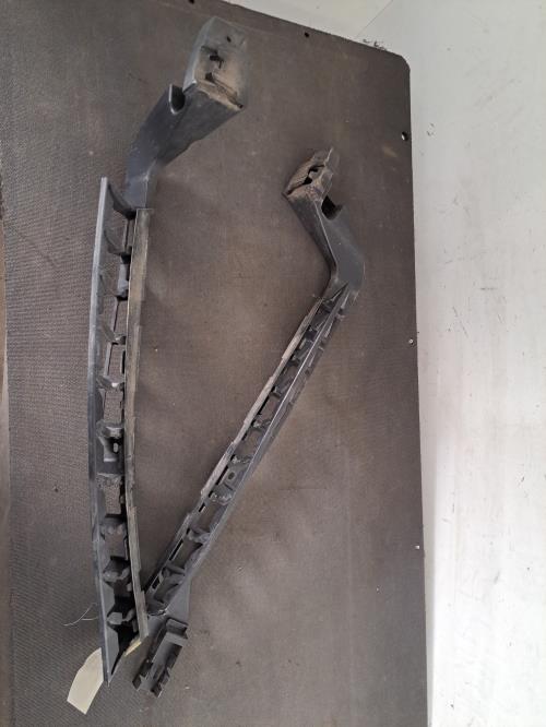 Image Support de pare chocs arriere - SKODA OCTAVIA 3