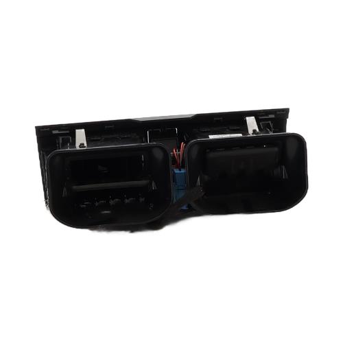 Image Bouton de warning - MERCEDES CLASSE C 204