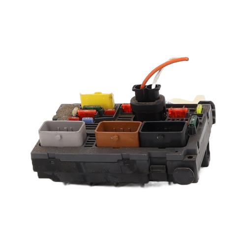 Image Boitier servitude moteur (BSM) - PEUGEOT 5008 1