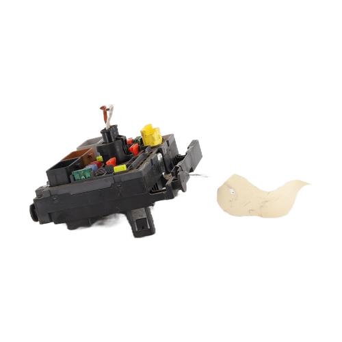 Image Boitier servitude moteur (BSM) - PEUGEOT 5008 1