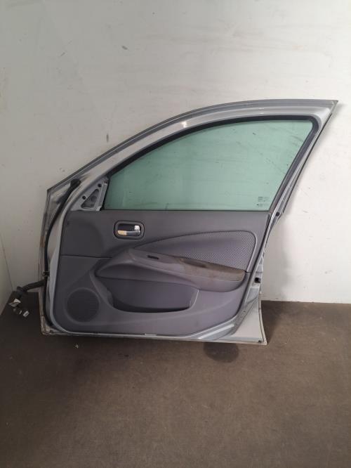 Image Porte avant droit - NISSAN ALMERA 2