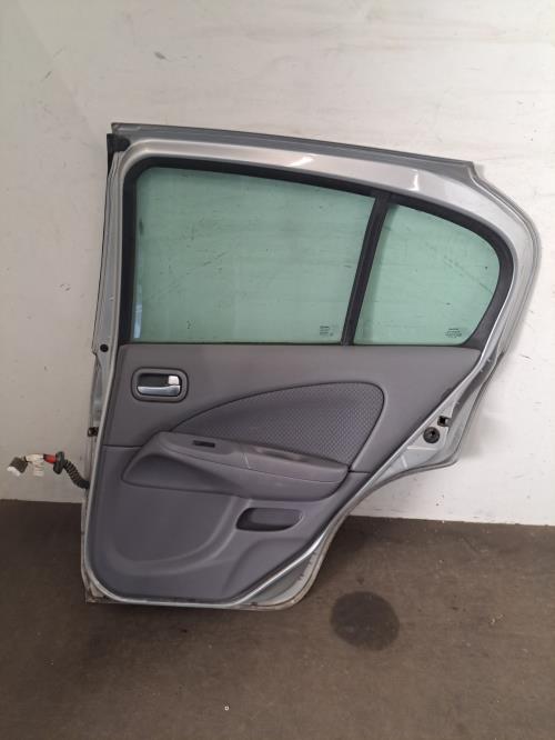 Image Porte arriere droit - NISSAN ALMERA 2