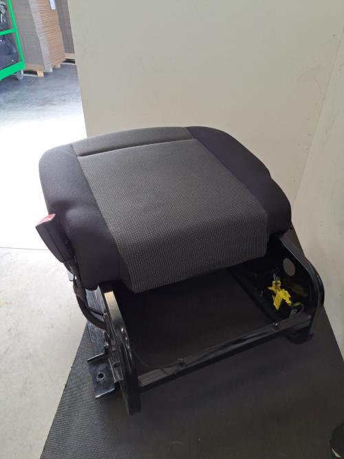 Image Siege avant droit - OPEL COMBO E