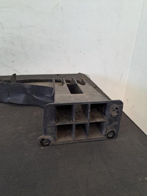 Image Traverse inferieure - CITROEN C4 1