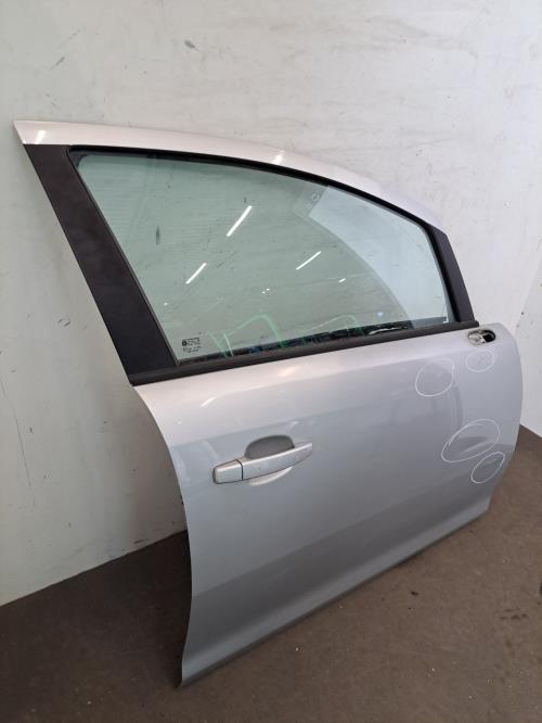 Image Porte avant droit - OPEL CORSA D