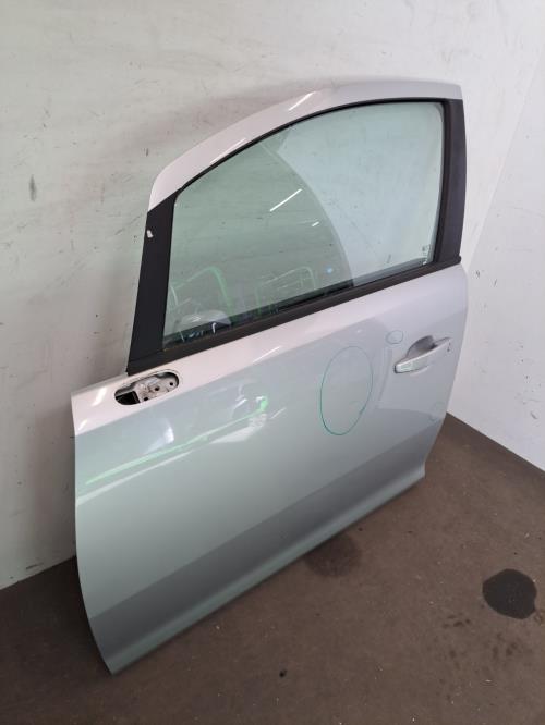Image Porte avant gauche - OPEL CORSA D