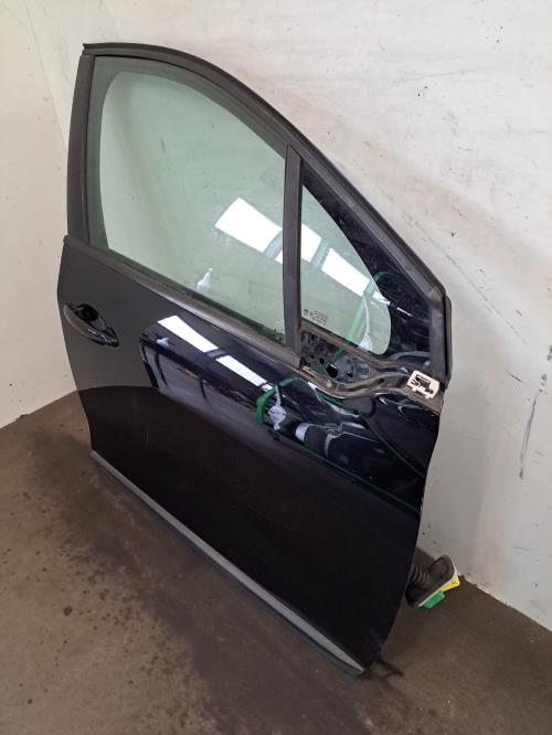 Image Porte avant droit - PEUGEOT 2008 1