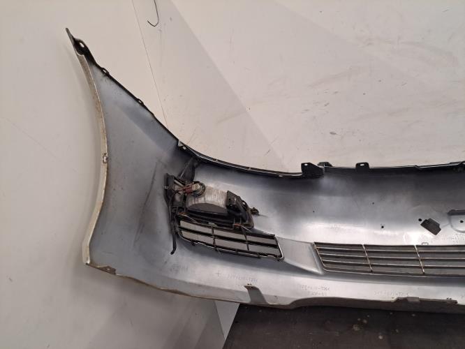 Image Pare choc avant - TOYOTA AVENSIS VERSO