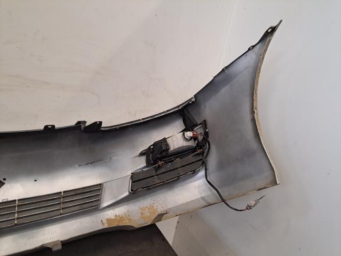 Image Pare choc avant - TOYOTA AVENSIS VERSO
