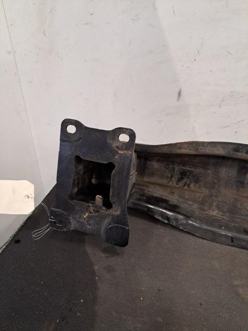 Image Renfort pare choc arriere (traverse) - VOLKSWAGEN GOLF 7